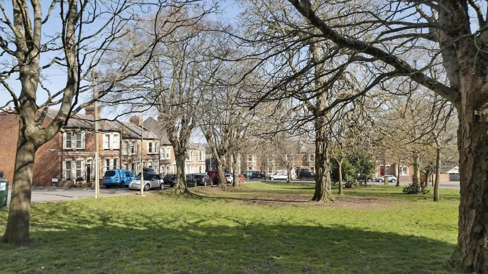 Beautiful Victorian Home On Peaceful Green Square Exeter United Kingdom