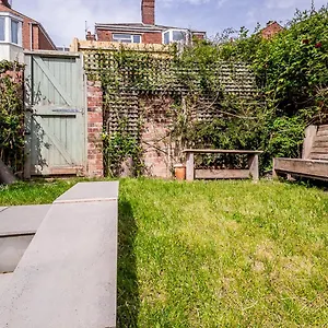  Holiday home Pass The Keys Characterful 4 Bed In Central